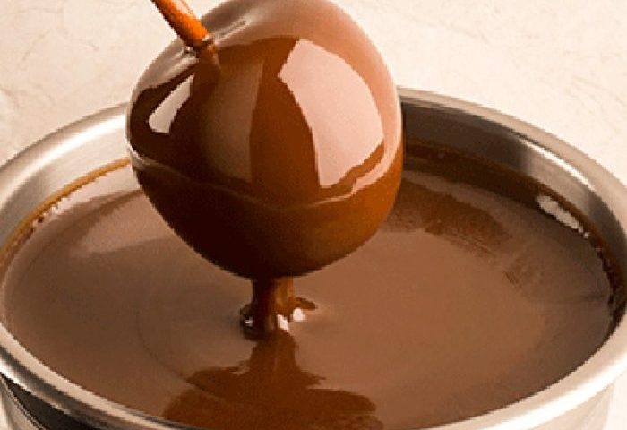 Caramel coloring in food